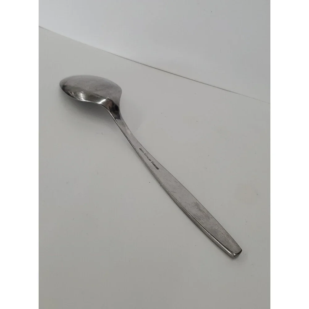 Northland Stainless (Japan) Burnished Pattern #OHS125 By‎ Oneida (16 Piece Lot)